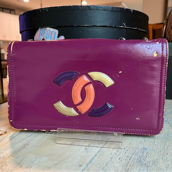 CHANEL ‘Lipstick’ Flap Bag - Picture 3 of 15
